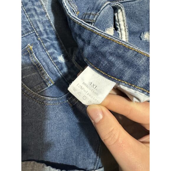 Womens Plus Size Summer Distressed Jean Shorts Size 20W Stretch Denim High Waist - Picture 3 of 3